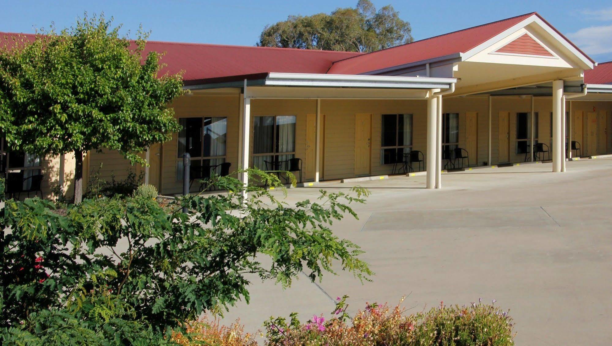 Pittsworth Motor Inn Экстерьер фото