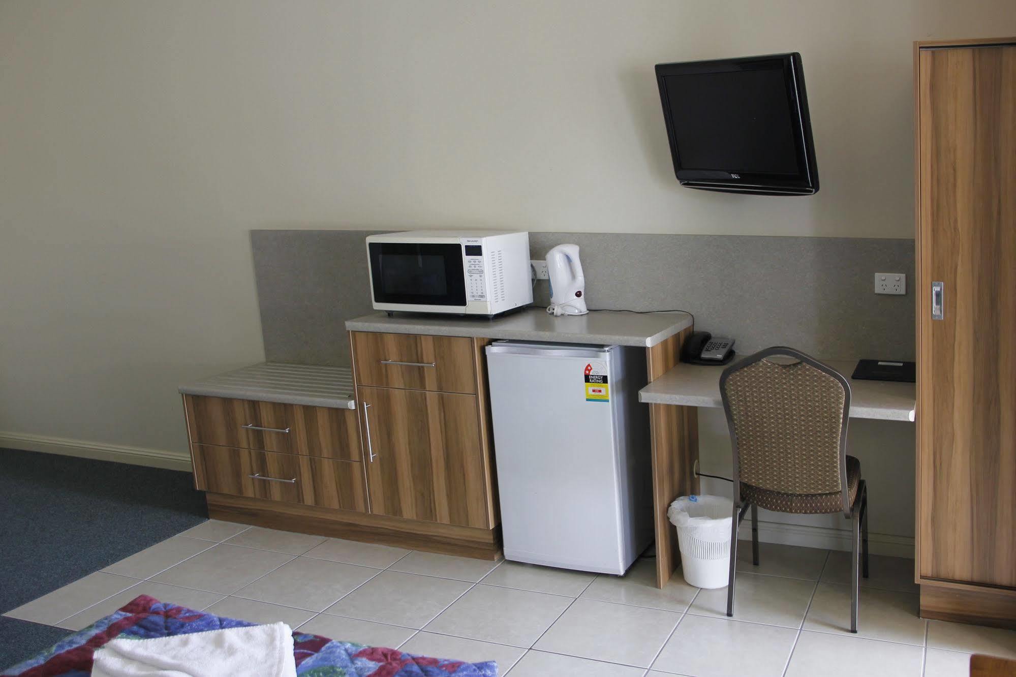 Pittsworth Motor Inn Экстерьер фото