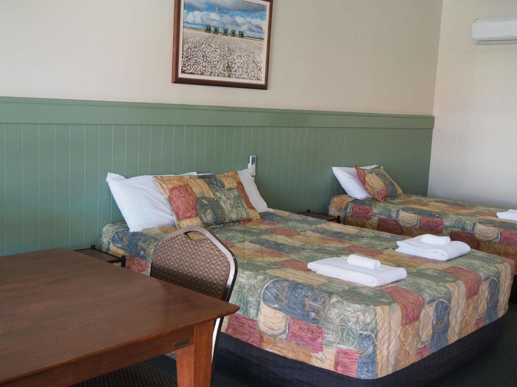 Pittsworth Motor Inn Экстерьер фото