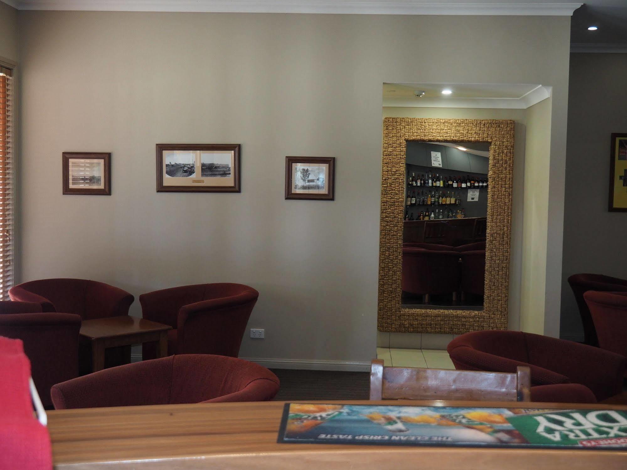 Pittsworth Motor Inn Экстерьер фото