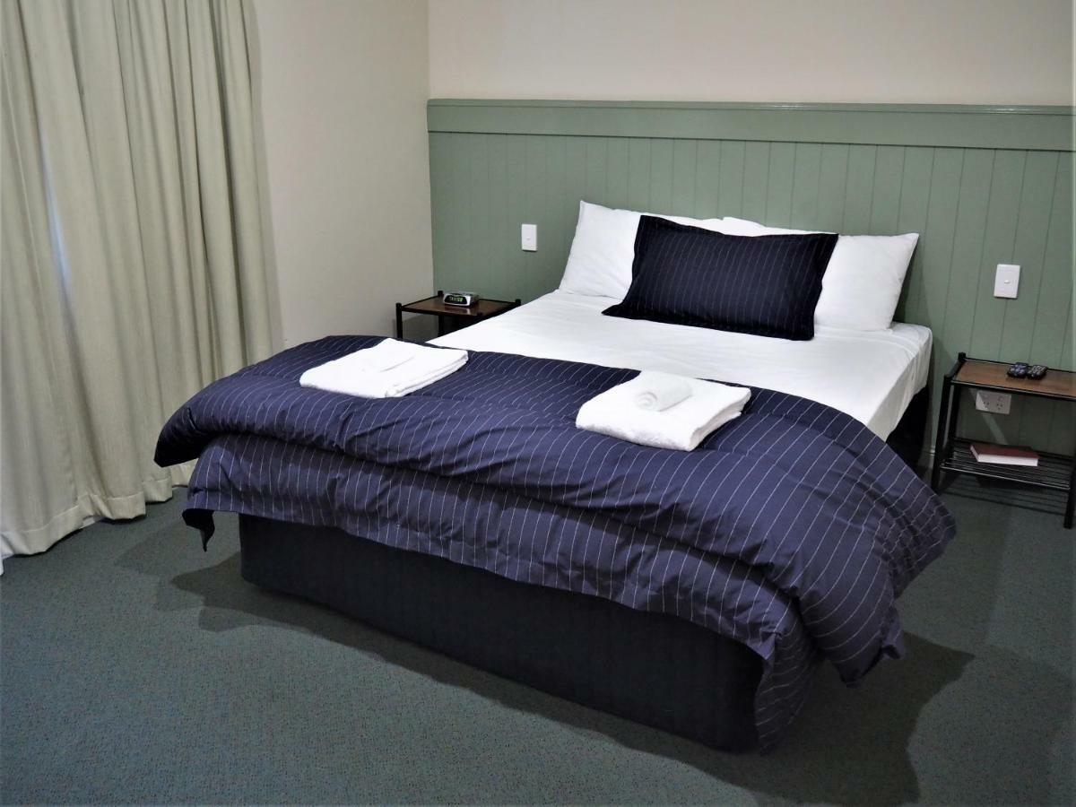 Pittsworth Motor Inn Экстерьер фото