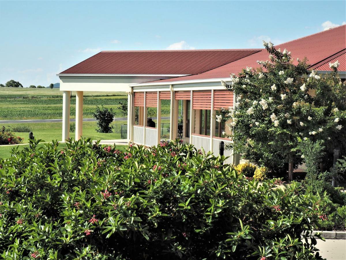 Pittsworth Motor Inn Экстерьер фото