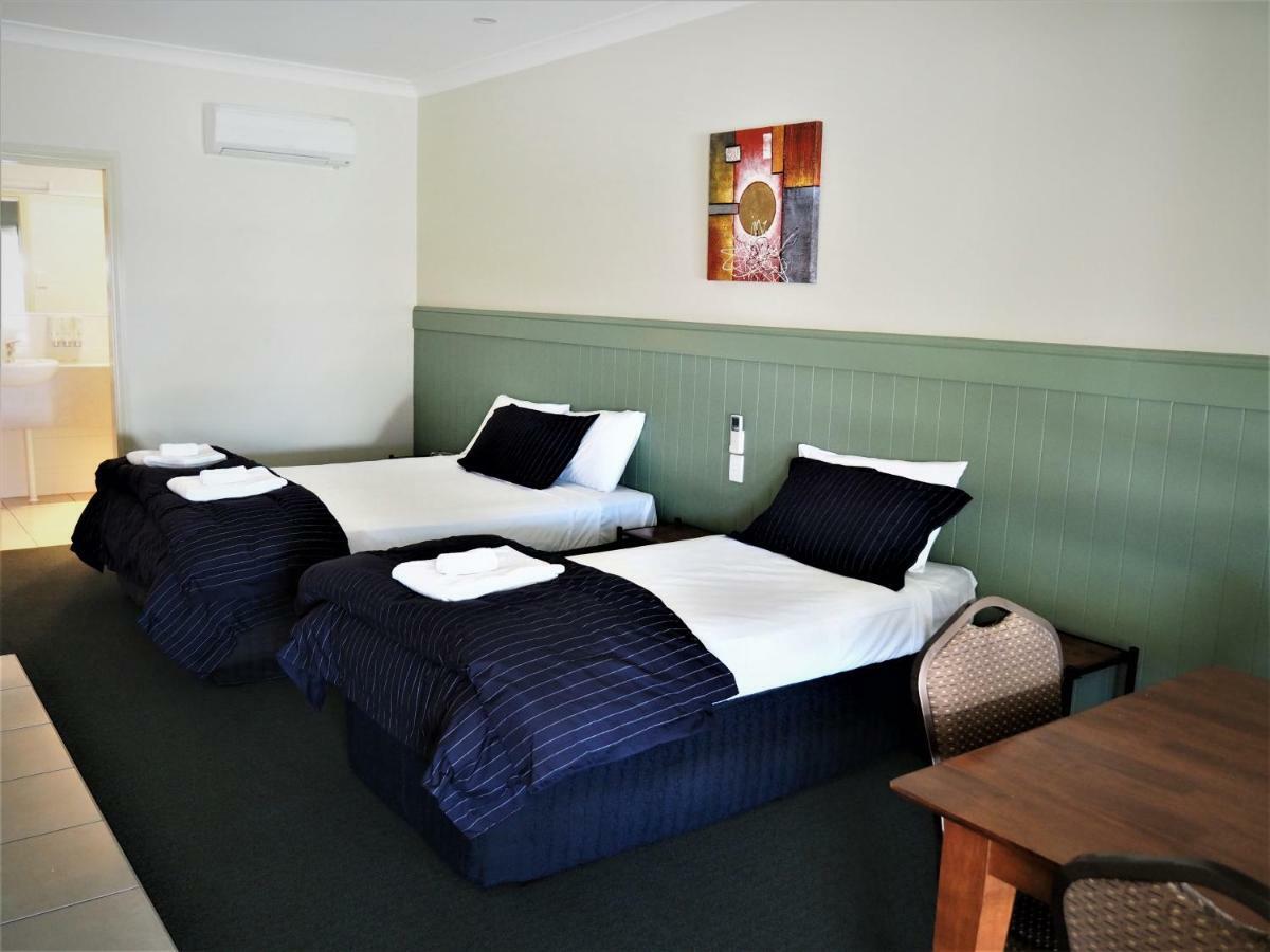 Pittsworth Motor Inn Экстерьер фото