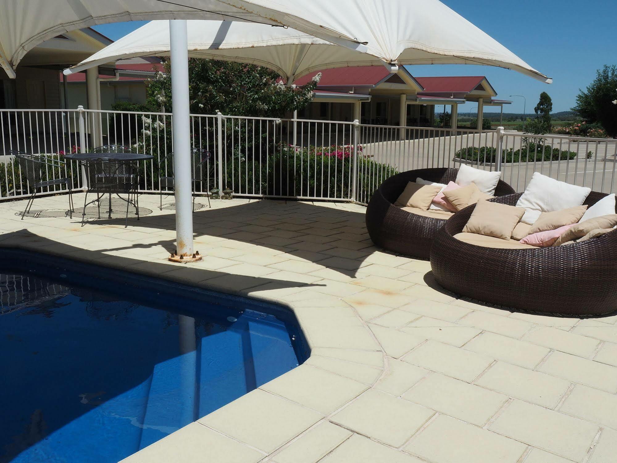 Pittsworth Motor Inn Экстерьер фото