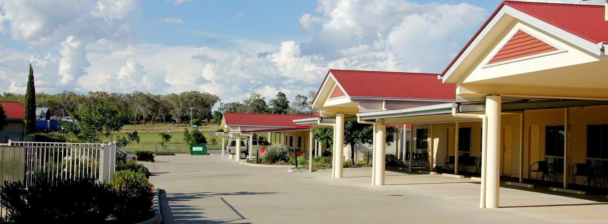 Pittsworth Motor Inn Экстерьер фото